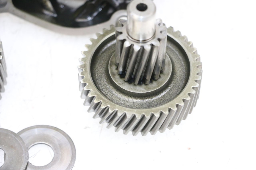 photo de RUEDA TRASERA ENGRANAJES YAMAHA X-MAX XMAX 125 (2010 - 2013) - Zoom sobre los componentes