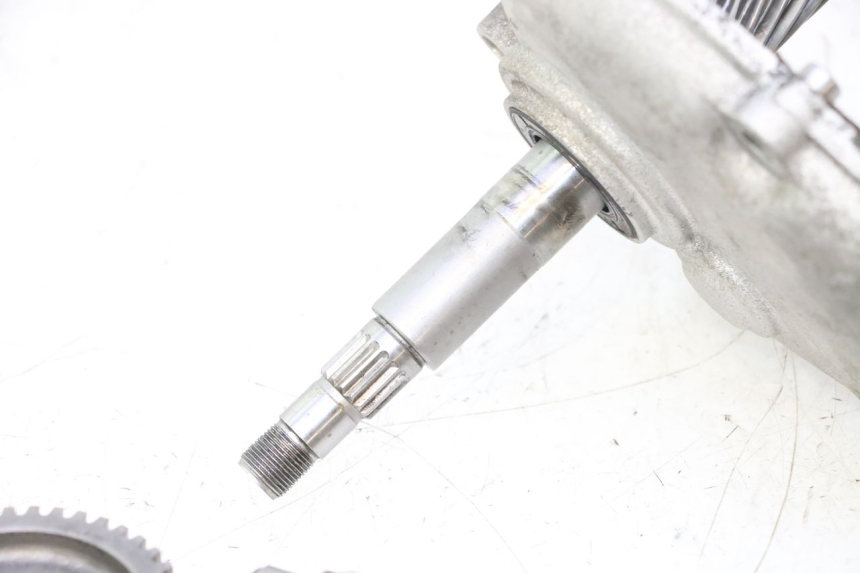 photo de TRANSMISIÓN DE LA RUEDA YAMAHA XMAX X-MAX 125 (2006 - 2009) - Enfoque en la estructura