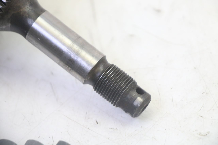 photo de TRANSMISIÓN DE LA RUEDA PIAGGIO XEVO - X EVO 125 (2007 - 2017) - Primer plano técnico