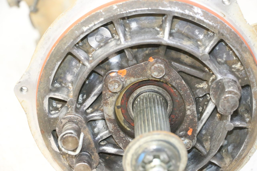 photo de RUEDA TRASERA ENGRANAJES YAMAHA YFM BRUIN 350 (2003 - 2009) - Recambio usado revisado