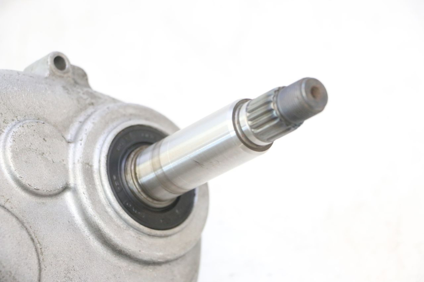 photo de TRANSMISIÓN DE LA RUEDA YAMAHA YP MAJESTY 125 (2002 - 2006) - Características distintivas