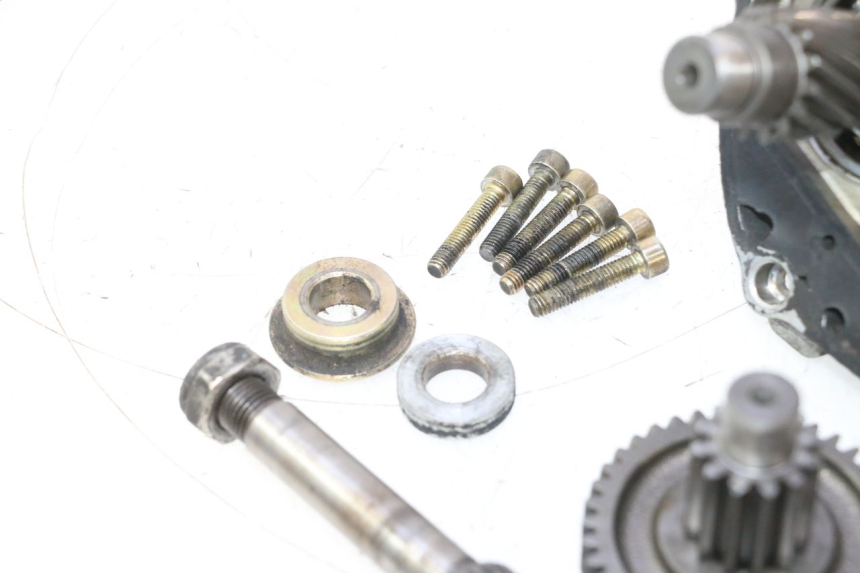 photo de RUEDA TRASERA ENGRANAJES YAMAHA YP MAJESTY 125 (2007 - 2010) - Otra vista del artículo