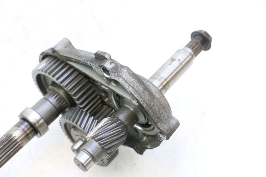 photo de TRANSMISIÓN DE LA RUEDA YAMAHA YP MAJESTY 125 (2002 - 2006) - Primer plano técnico