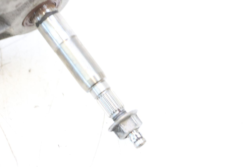 photo de TRANSMISIÓN DE LA RUEDA PIAGGIO ZIP 4T 50 (2018 - 2020) - Primer plano técnico
