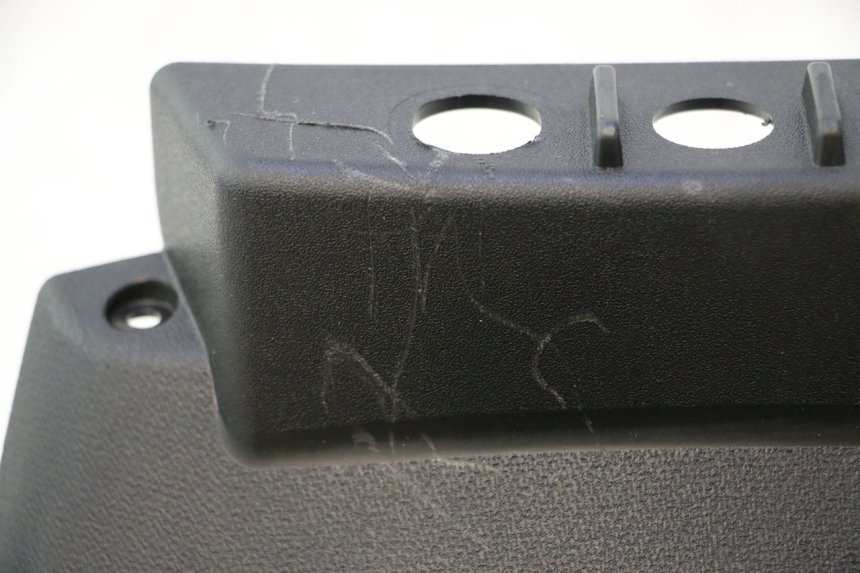 photo de TANQUE CUBIERTA PIAGGIO MP3 HPE 530 (2022 - 2026) - Otra perspectiva
