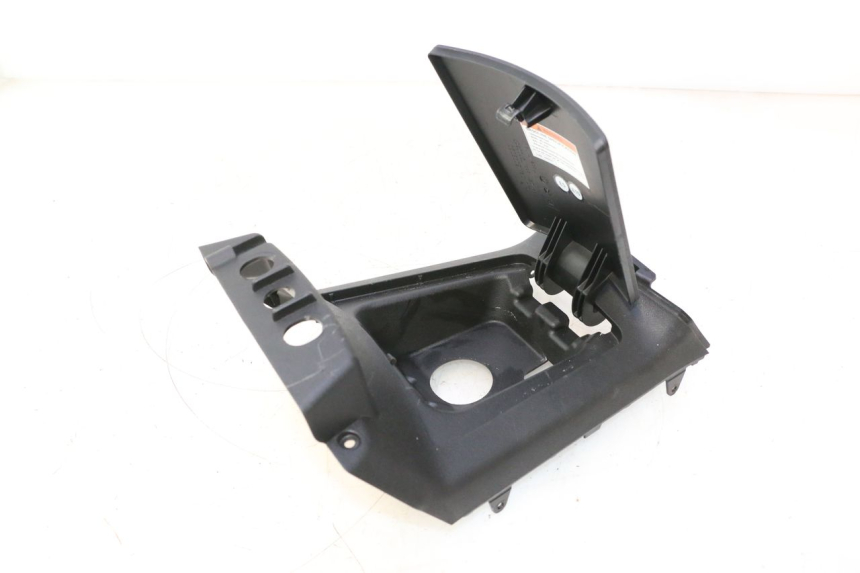 photo de TANQUE CUBIERTA PIAGGIO MP3 HPE 530 (2022 - 2026) - Primer plano técnico