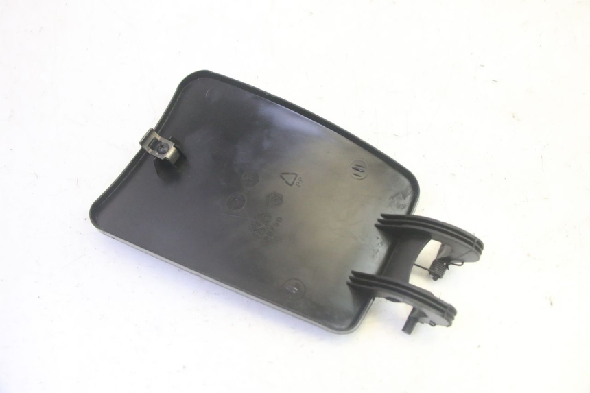 photo de TAPA DE COMBUSTIBLE PIAGGIO MP3 LT 400 (2007 - 2012) - Zoom estado de uso
