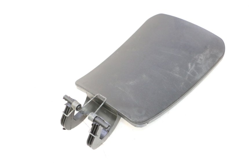 photo de TAPA DE COMBUSTIBLE PIAGGIO MP3 LT 400 (2007 - 2012) - Primer plano técnico