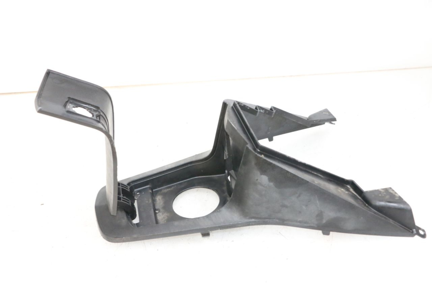 photo de TANQUE CUBIERTA PEUGEOT SATELIS 125 (2010 - 2012) - Detalle de la pieza