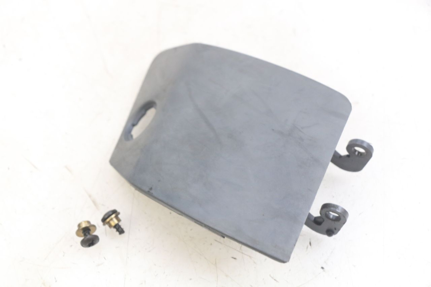 photo de TAPA DE COMBUSTIBLE PEUGEOT SV 125 (1991 - 1994) - Zoom estado de uso