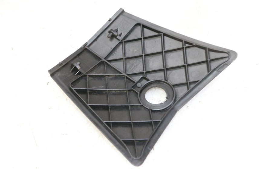 photo de TANQUE CUBIERTA PEUGEOT VIVACITY NEW 4T 50 (2008 - 2017) - Detalle de la pieza