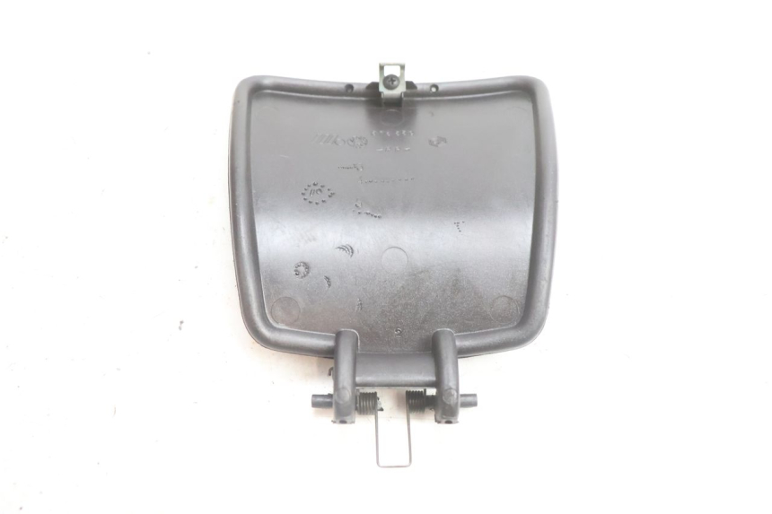 photo de TAPA DE COMBUSTIBLE PIAGGIO X9 EVOLUTION 125 (2003 - 2007) - Primer plano técnico