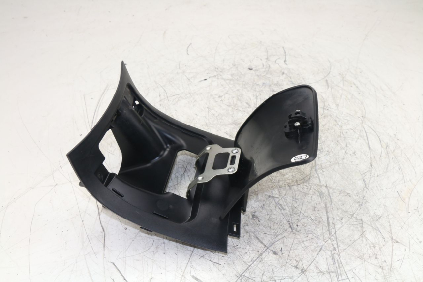 photo de TANQUE CUBIERTA YAMAHA YP MAJESTY ABS 400 (2007 - 2009) - Primer plano técnico