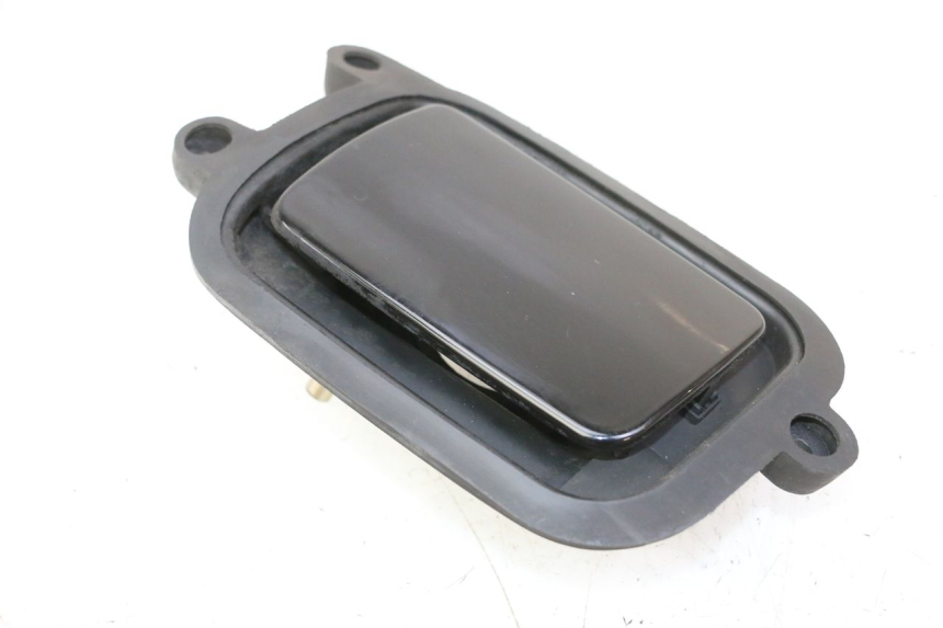 photo de TAPA DE COMBUSTIBLE YAMAHA YP MAJESTY 125 (2007 - 2010) - Detalle de la pieza