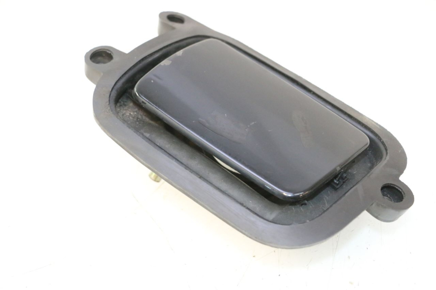 photo de TAPA DE COMBUSTIBLE YAMAHA YP MAJESTY 125 (2007 - 2010) - Estado de la superficie y material