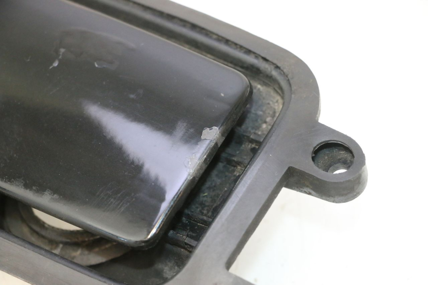 photo de TAPA DE COMBUSTIBLE YAMAHA YP MAJESTY 125 (2007 - 2010) - Marcados y referencias originales