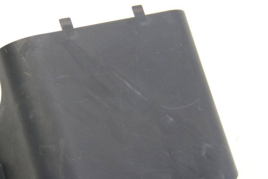 photo de TAPA DE INSPECCIóN APRILIA ATLANTIC 500 (2002 - 2003) - Otra perspectiva