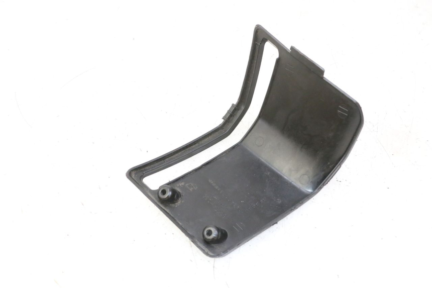 photo de TAPA FRONTAL  QUADRO 4 4D 350 (2015 - 2018) - Detalle de la pieza