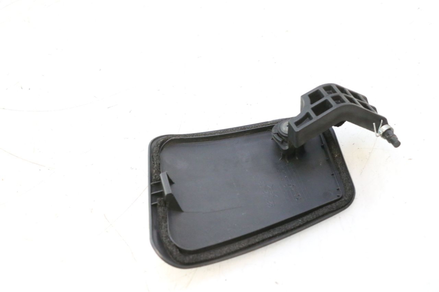 photo de TAPA DE INSPECCIÓN DELANTERA SUZUKI BURGMAN 125 (2007 - 2014) - Otra perspectiva