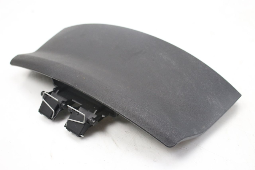 photo de TAPA FRONTAL  PIAGGIO MP3 500 (2014 - 2017) - Detalle de la pieza