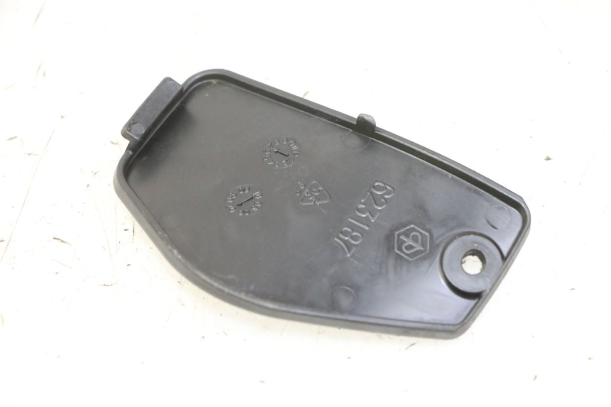 photo de TAPA FRONTAL  PIAGGIO MP3 125 (2006 - 2014) - Detalle de la pieza