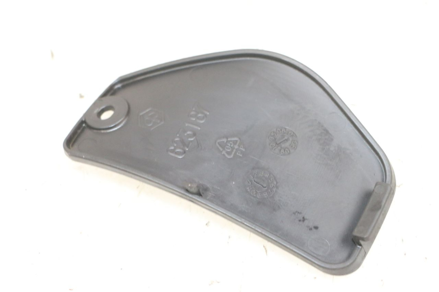photo de TAPA FRONTAL  PIAGGIO MP3 125 (2006 - 2014) - Detalle de la pieza