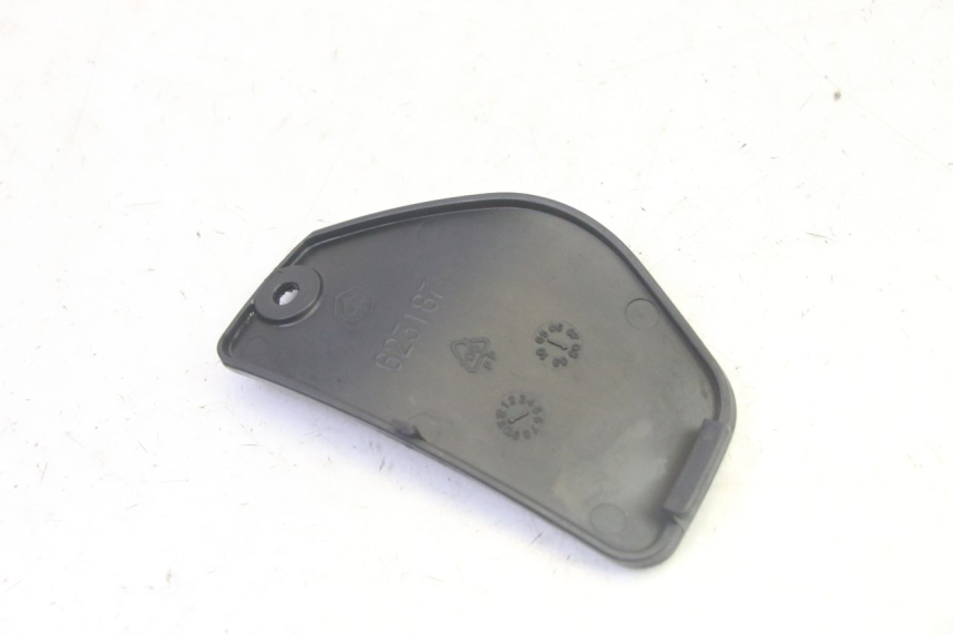 photo de TAPA FRONTAL  PIAGGIO MP3 RL 250 (2006 - 2010) - Zoom estado de uso