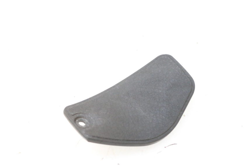 photo de TAPA FRONTAL  PIAGGIO MP3 125 (2006 - 2014) - Detalle de la pieza