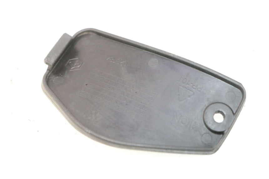photo de TAPA DE INSPECCIÓN DELANTERA PIAGGIO MP3 500 (2011 - 2015) - Detalle de la pieza