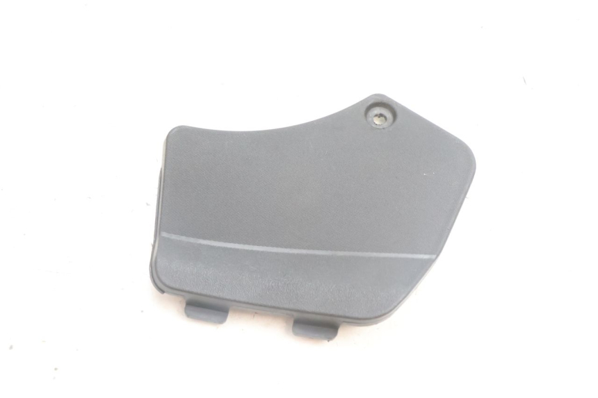 photo de TAPA FRONTAL  PIAGGIO MP3 500 (2016 - 2018) - Detalle de la pieza