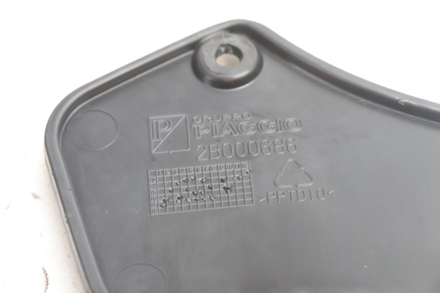photo de TAPA FRONTAL  PIAGGIO MP3 500 (2016 - 2018) - Primer plano técnico