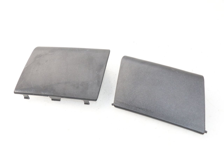 photo de TAPA FRONTAL  PEUGEOT SATELIS 300 (2012 - 2015) - Detalle de la pieza