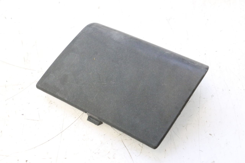photo de TAPA FRONTAL  PEUGEOT SATELIS 125 (2006 - 2009) - Detalle de la pieza