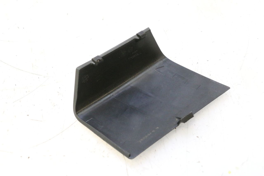 photo de TAPA FRONTAL  PEUGEOT SATELIS 125 (2006 - 2009) - Otra perspectiva
