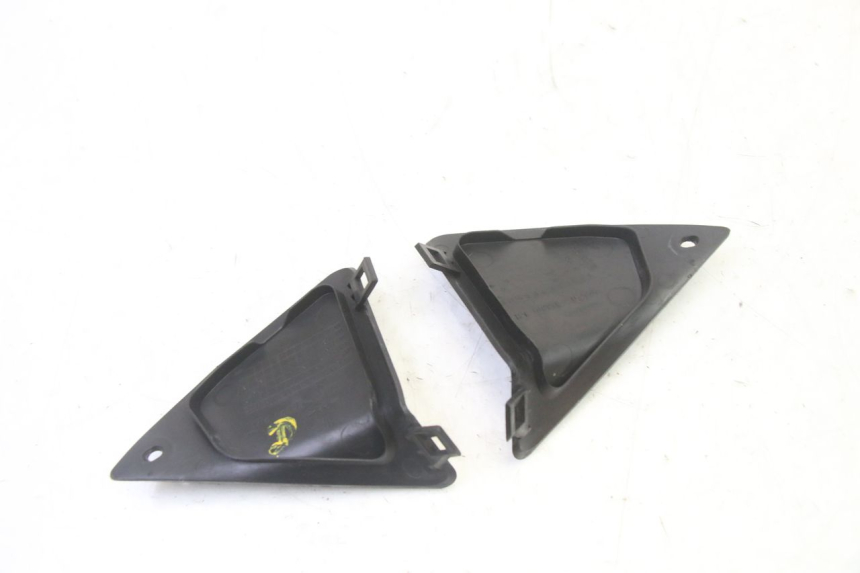 photo de TAPA FRONTAL  SUZUKI SV S 650 (2003 - 2009) - Primer plano técnico