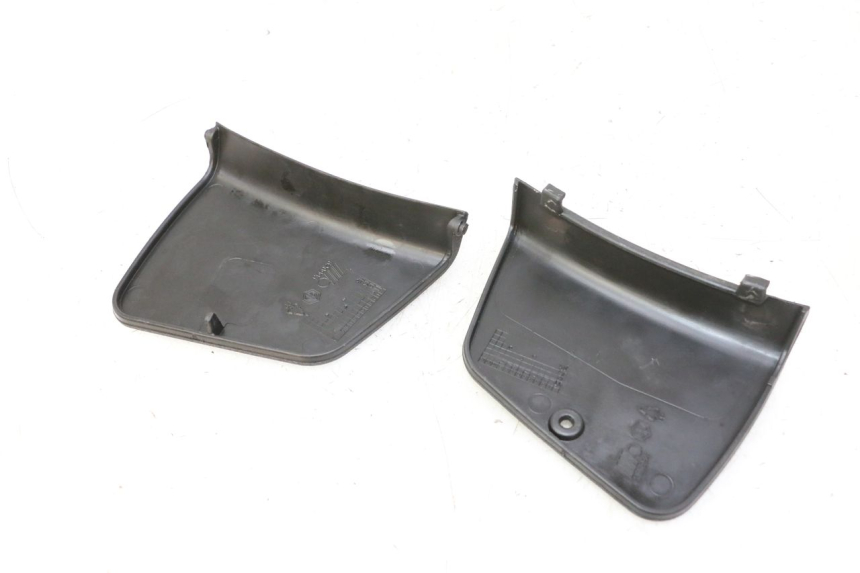 photo de TAPA DE INSPECCIÓN DELANTERA PIAGGIO XEVO - X EVO 125 (2007 - 2017) - Detalle de la pieza