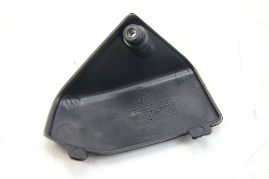 photo de TAPA DE INSPECCIÓN PIAGGIO BEVERLY 125 (2010 - 2015) - Detalle de la pieza