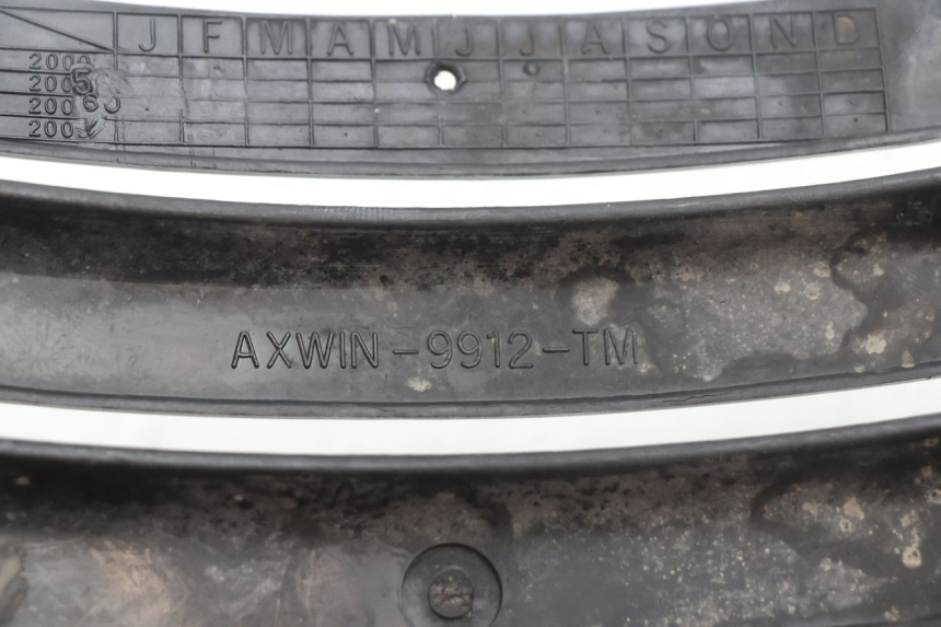 photo de TAPA MBK BOOSTER SPIRIT 50 (1996 - 1999) - Detalles de los puntos de fijación