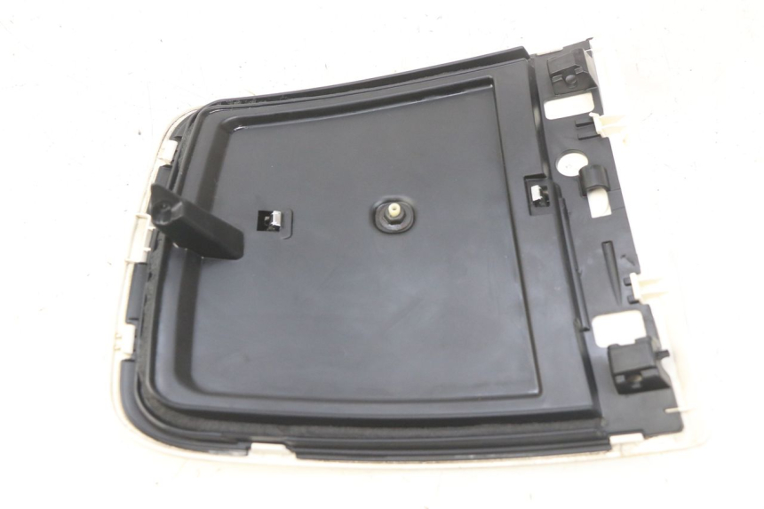 photo de TAPA DE INSPECCIÓN DERECHA PEUGEOT DJANGO 2T 50 (2014 - 2019) - Zoom estado de uso