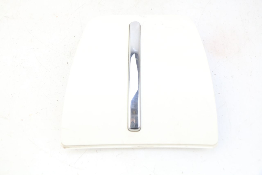 photo de TAPA DE INSPECCIÓN DERECHA PEUGEOT DJANGO 2T 50 (2014 - 2019) - Primer plano técnico