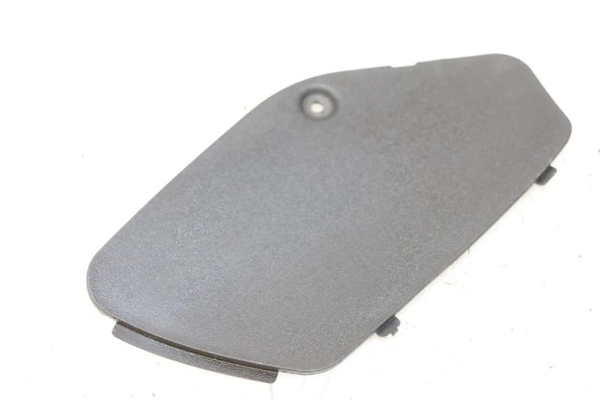 photo de TAPA DE INSPECCIÓN DERECHA PIAGGIO MP3 125 (2006 - 2014) - Zoom estado de uso