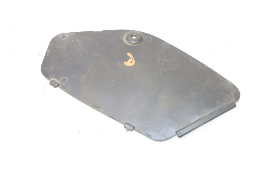 photo de TAPA DERECHA PIAGGIO MP3 RL 250 (2006 - 2010) - Detalle de la pieza