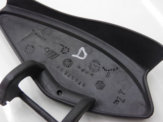 photo de TAPA DE INSPECCIÓN DERECHA PIAGGIO X9 EVOLUTION 125 (2003 - 2007) - Zoom estado de uso