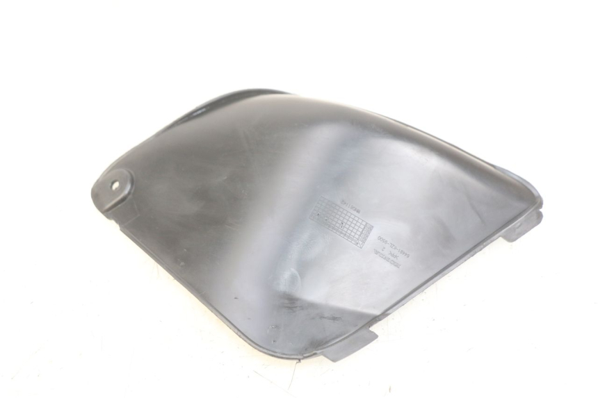 photo de TAPA DE INSPECCIÓN DERECHA HONDA VISION NSC R 50 (2013 - 2015) - Detalle de la pieza