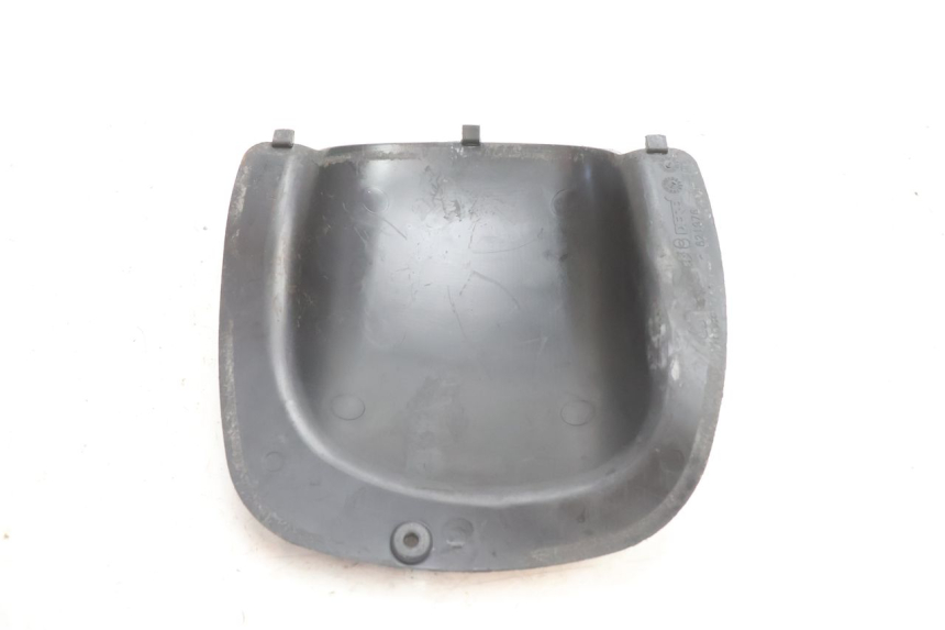 photo de TAPA DE INSPECCIóN PIAGGIO FLY 2T 50 (2004 - 2017) - Estado de la superficie y material