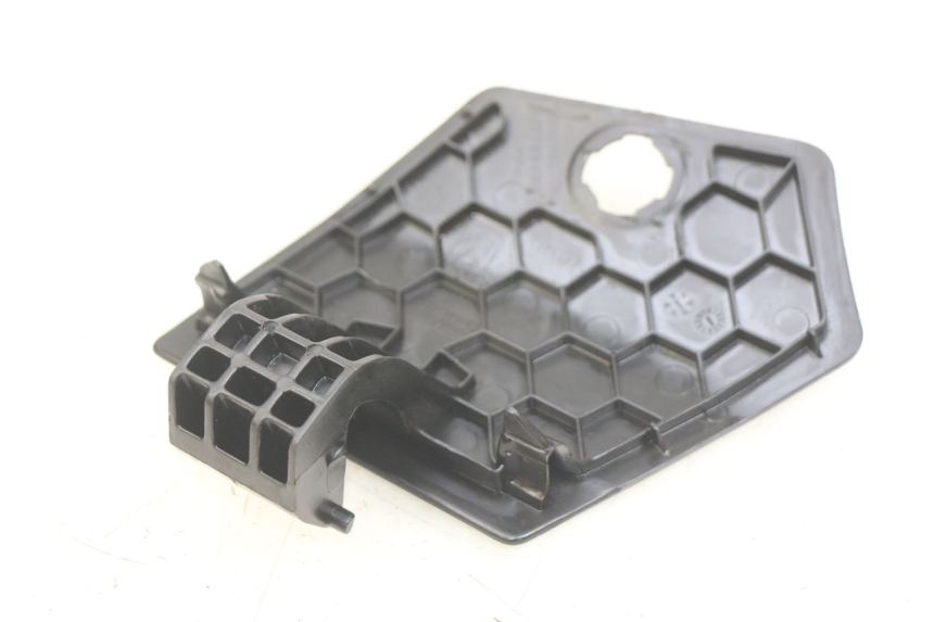 photo de TAPA DE INSPECCIÓN IZQUIERDA PEUGEOT CITYSTAR 2T 50 (2018 - 2021) - Detalle de la pieza