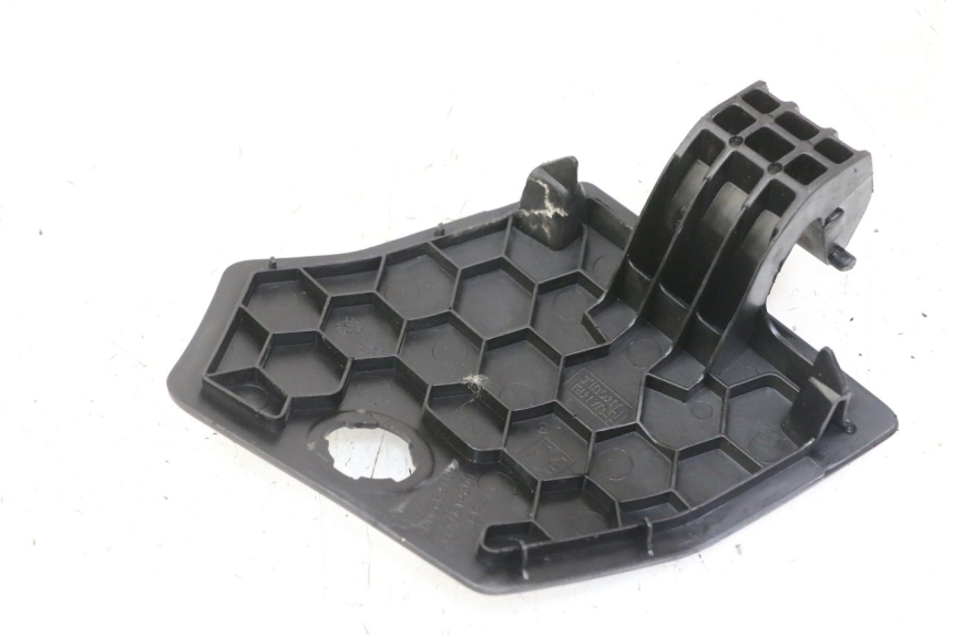 photo de TAPA IZQUIERDA PEUGEOT CITYSTAR 50 (2013 - 2017) - Zoom estado de uso