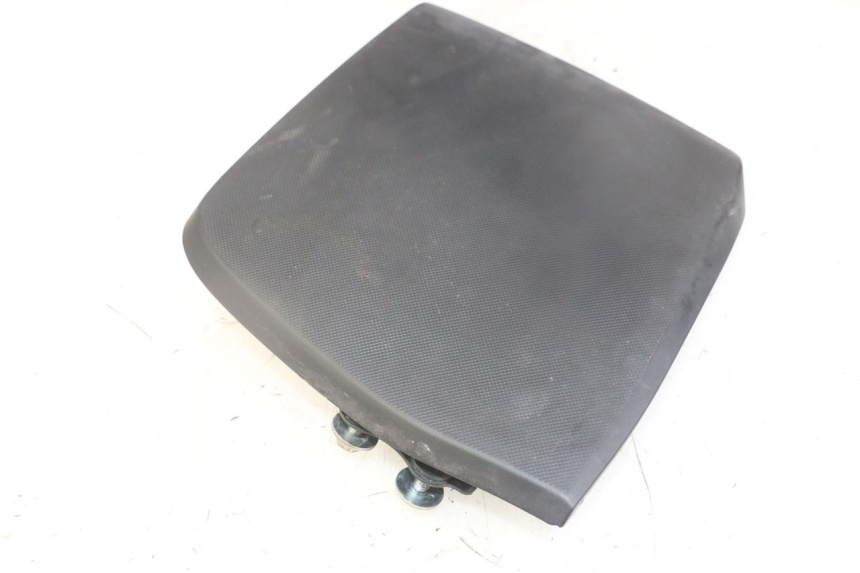 photo de TAPA IZQUIERDA HONDA FORZA ABS 300 (2013 - 2017) - Primer plano técnico