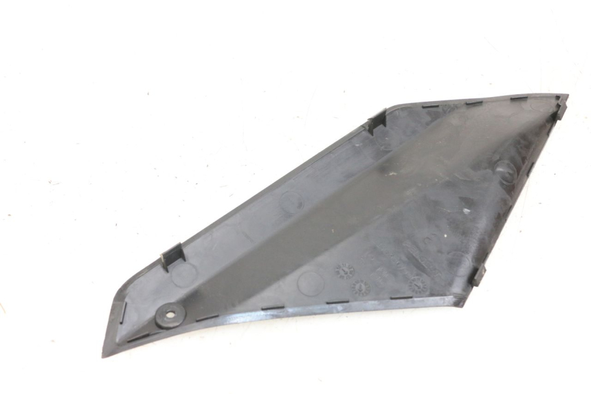 photo de TAPA IZQUIERDA PEUGEOT GEOPOLIS RS 125 (2007 - 2009) - Zoom estado de uso