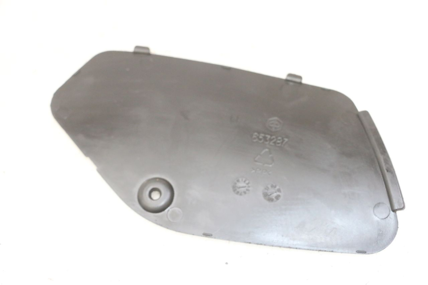 photo de TAPA DE INSPECCIÓN IZQUIERDA PIAGGIO MP3 LT 300 (2010 - 2016) - Detalle de la pieza